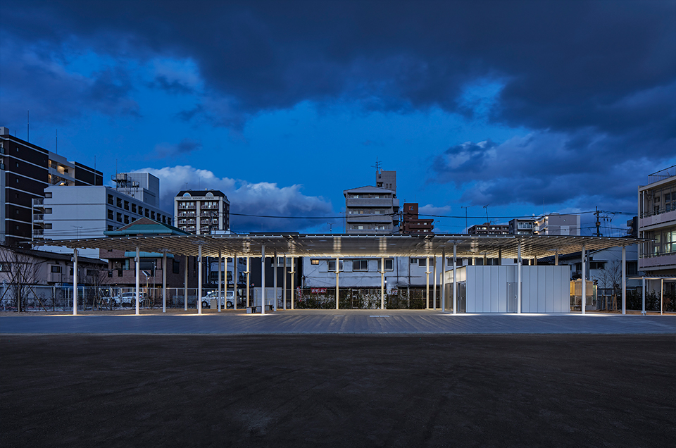 グラウンドルーフ