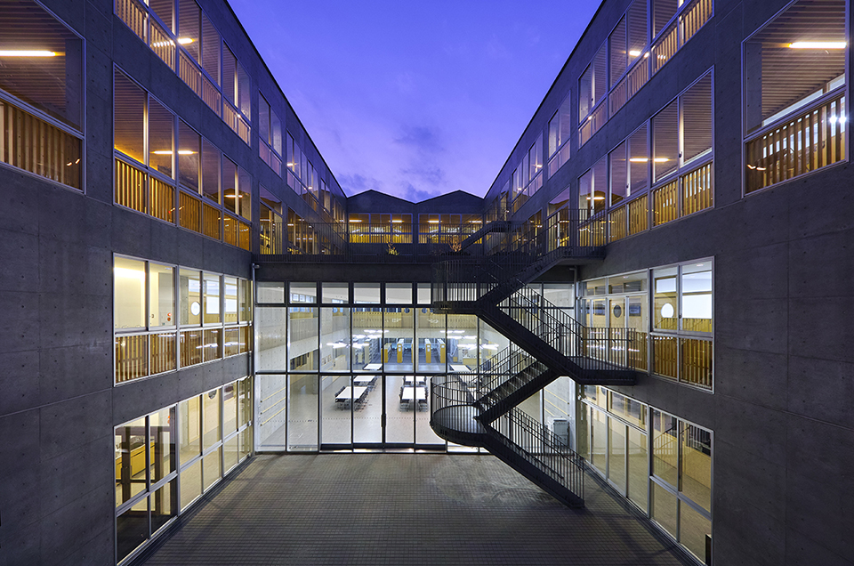 洛陽総合高等学校